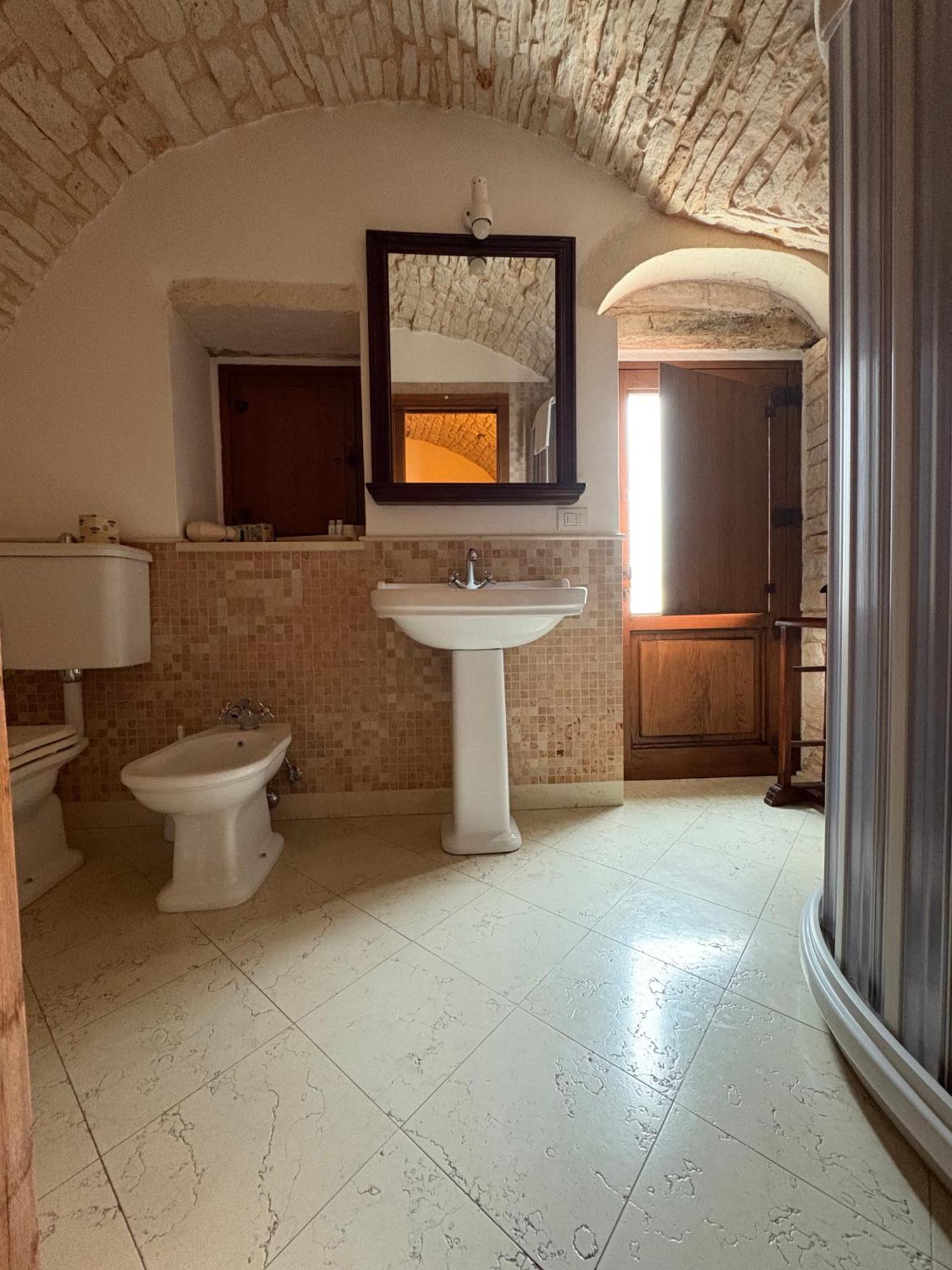Double Room Split Level
