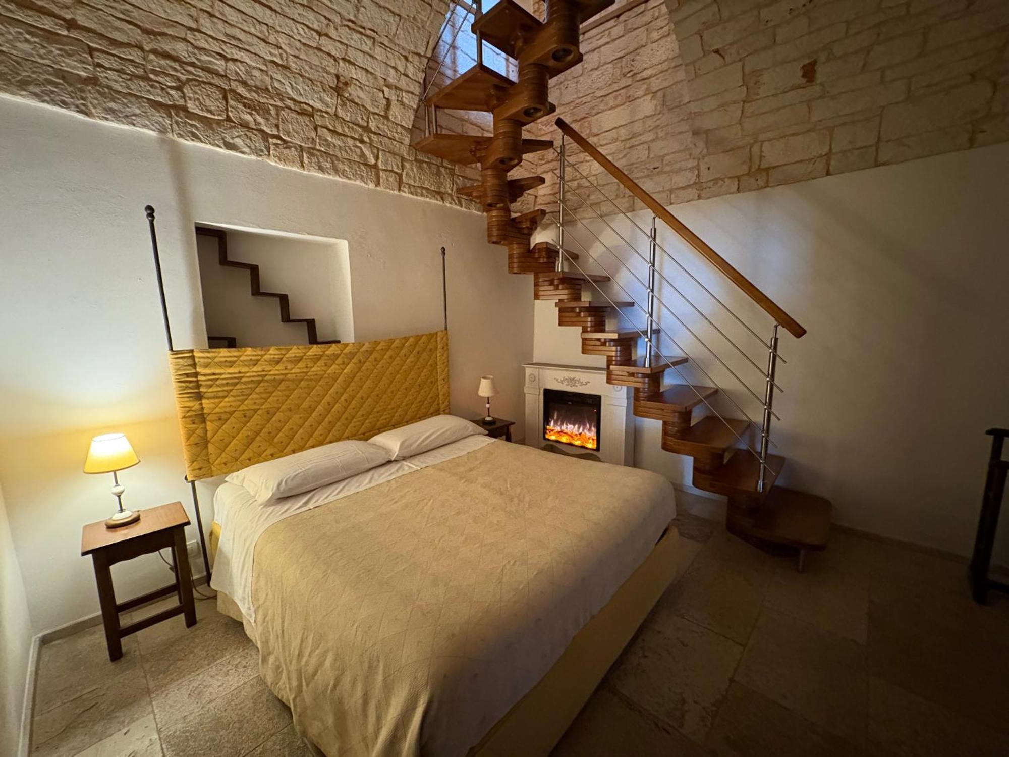 Double Room Split Level
