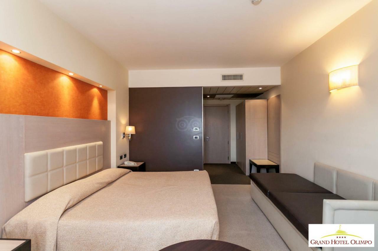 Classic Double Room,885593956:JPEG