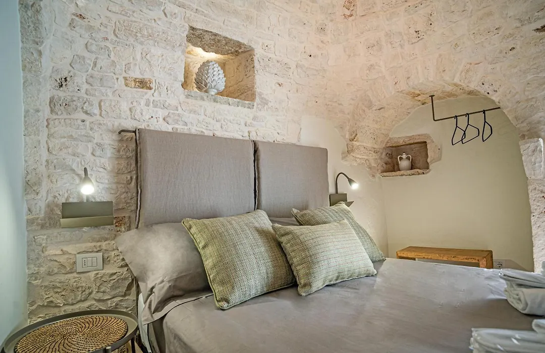 Monte Adamello - dimora nei trulli-1