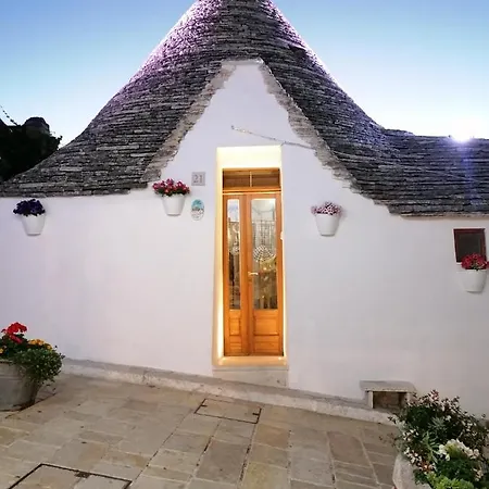 Trullo Dell'Angolo-2