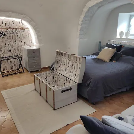 Trulli Piazzetta Pagano-3