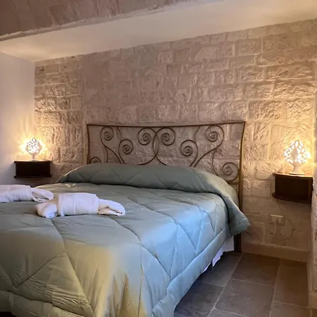 Trullo in Light-2