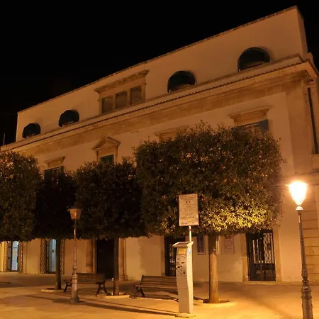 Palazzo Agrusti - Residenza D'Epoca-2