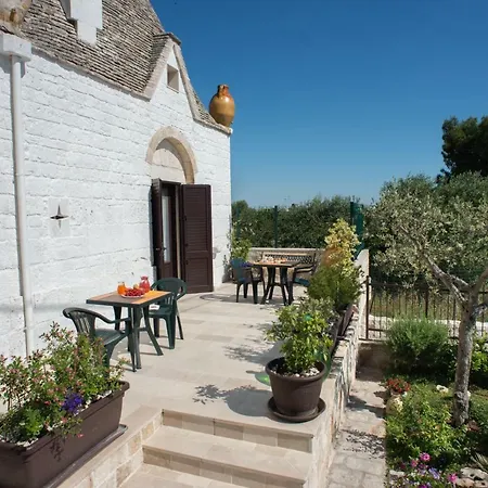 Grandi Trulli Bed&Breakfast-3